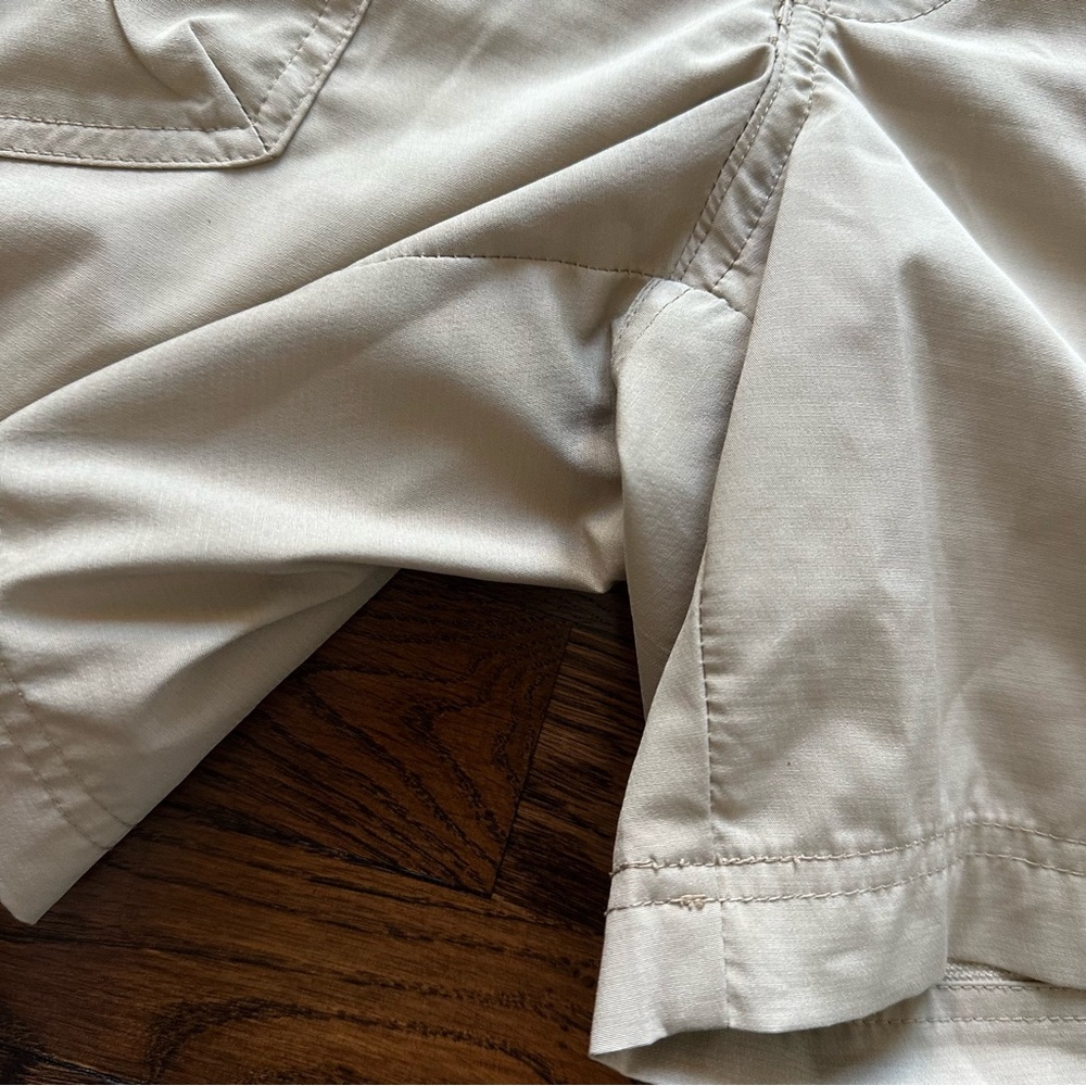 Columbia Women's Beige Cargo Shorts size 8 6L - Picture 4 of 14